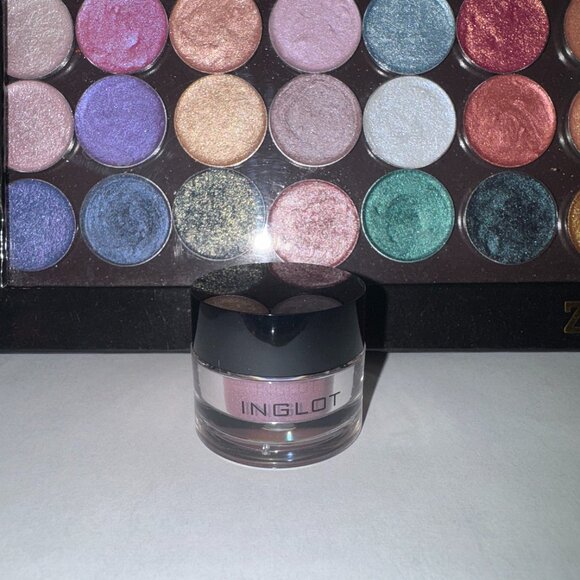 Inglot Pigment-60 - Picture 2 of 3